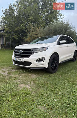 Позашляховик / Кросовер Ford Edge 2016 в 
