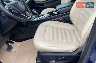 Внедорожник / Кроссовер Ford Edge 2015 в 