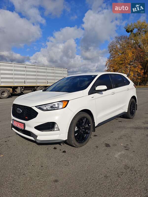 Позашляховик / Кросовер Ford Edge 2022 в  фото Позашляховик / Кросовер Ford Edge 2022 в