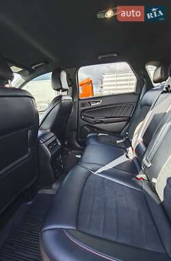 Позашляховик / Кросовер Ford Edge 2022 в  фото 13 Позашляховик / Кросовер Ford Edge 2022 в