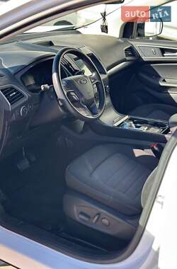 Внедорожник / Кроссовер Ford Edge 2020 в 