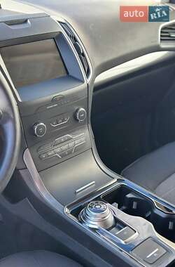 Внедорожник / Кроссовер Ford Edge 2020 в 