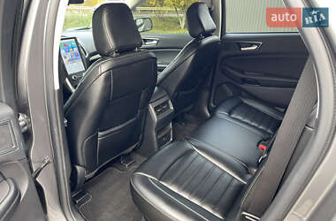Позашляховик / Кросовер Ford Edge 2022 в 