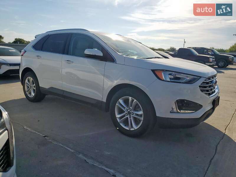 Позашляховик / Кросовер Ford Edge 2019 в 