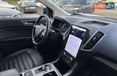 Позашляховик / Кросовер Ford Edge 2022 в 