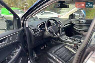 Позашляховик / Кросовер Ford Edge 2019 в 