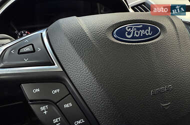 Внедорожник / Кроссовер Ford Edge 2018 в  фото 58 Внедорожник / Кроссовер Ford Edge 2018 в