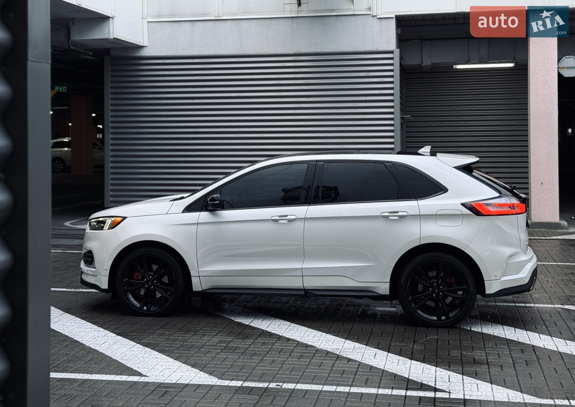 2019 Ford Edge - мініатюра 2