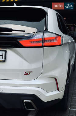 Внедорожник / Кроссовер Ford Edge 2019 в 