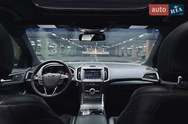 Внедорожник / Кроссовер Ford Edge 2019 в 