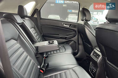 Внедорожник / Кроссовер Ford Edge 2015 в 