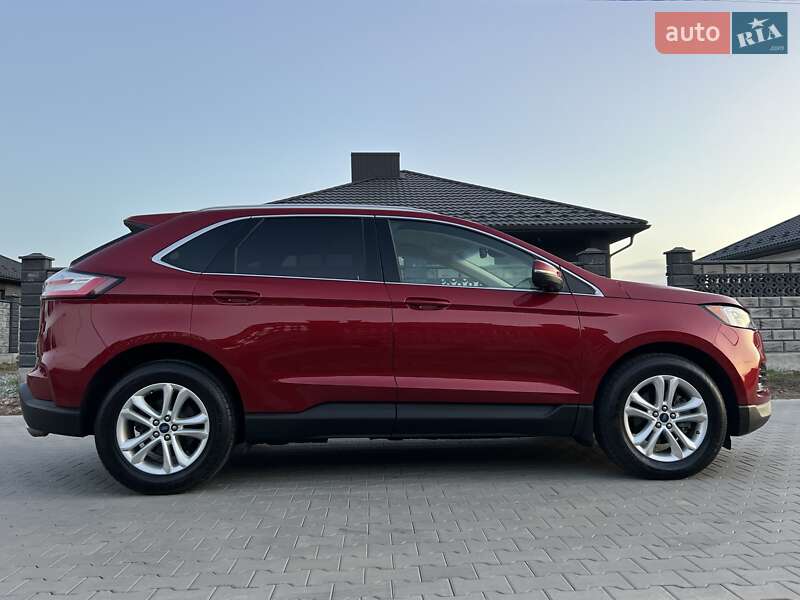 Позашляховик / Кросовер Ford Edge 2019 в Рівному