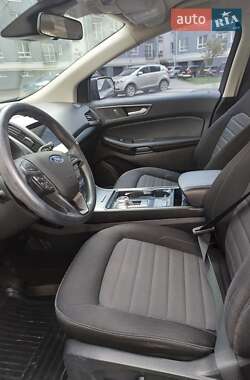 Позашляховик / Кросовер Ford Edge 2020 в 