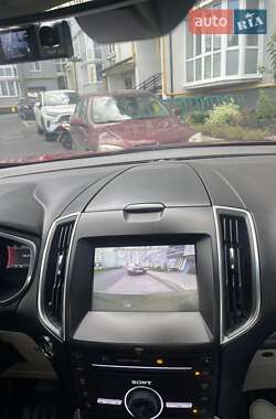 Позашляховик / Кросовер Ford Edge 2015 в 