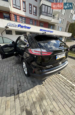 Позашляховик / Кросовер Ford Edge 2020 в 