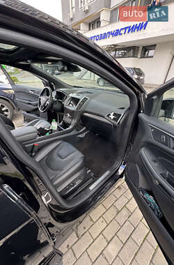Позашляховик / Кросовер Ford Edge 2020 в 
