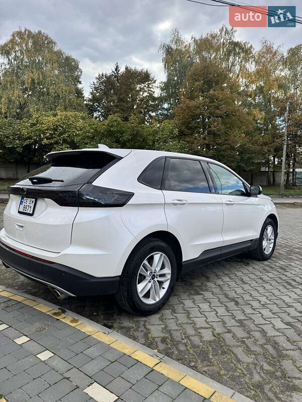 Позашляховик / Кросовер Ford Edge 2016 в Чернівцях