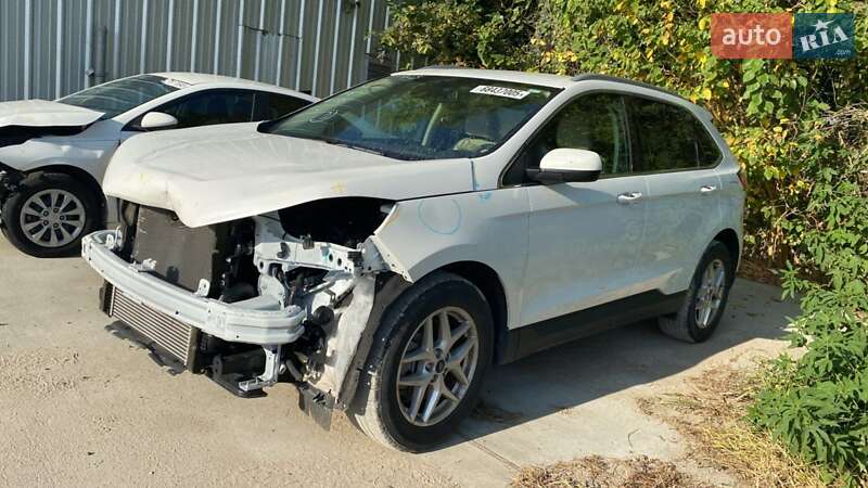 Позашляховик / Кросовер Ford Edge 2022 в Чернівцях