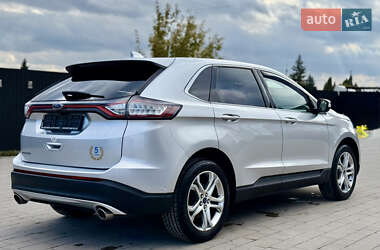 Позашляховик / Кросовер Ford Edge 2017 в 