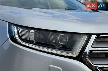 Позашляховик / Кросовер Ford Edge 2017 в 