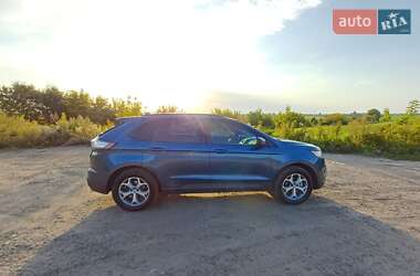 Внедорожник / Кроссовер Ford Edge 2017 в 