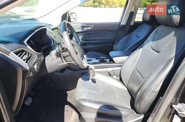 Позашляховик / Кросовер Ford Edge 2017 в 
