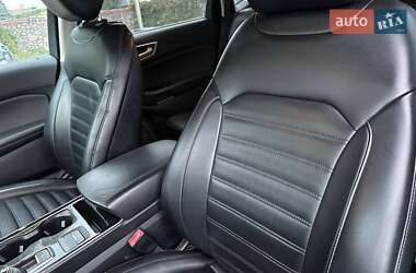 Внедорожник / Кроссовер Ford Edge 2020 в 