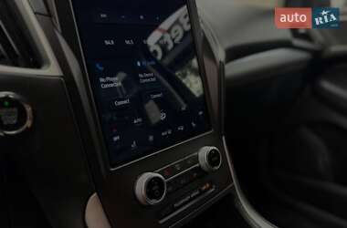 Позашляховик / Кросовер Ford Edge 2021 в  фото 13 Позашляховик / Кросовер Ford Edge 2021 в