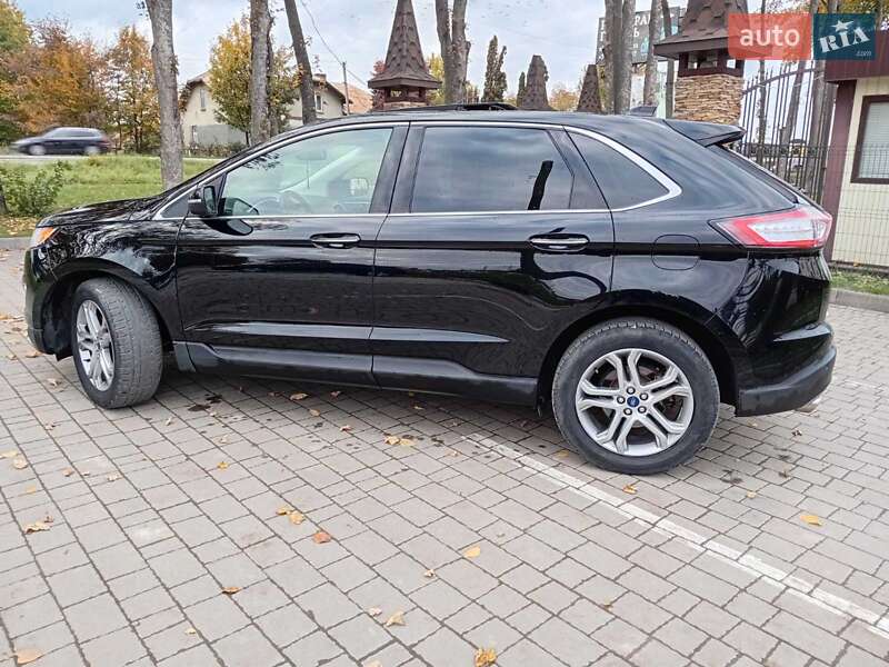 Позашляховик / Кросовер Ford Edge 2017 в Стрию