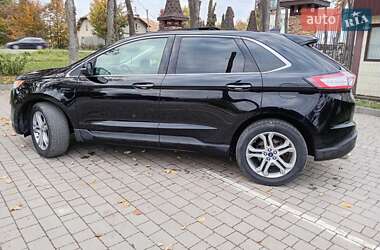 Внедорожник / Кроссовер Ford Edge 2017 в 