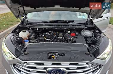 Внедорожник / Кроссовер Ford Edge 2019 в 