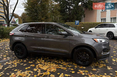 Позашляховик / Кросовер Ford Edge 2021 в 
