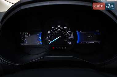 Внедорожник / Кроссовер Ford Edge 2022 в 