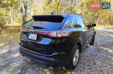Позашляховик / Кросовер Ford Edge 2016 в 