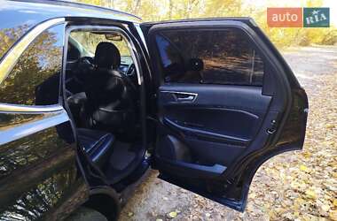Позашляховик / Кросовер Ford Edge 2016 в 