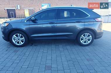 Внедорожник / Кроссовер Ford Edge 2019 в 