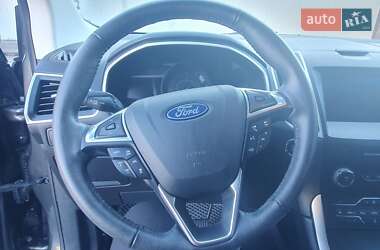 Внедорожник / Кроссовер Ford Edge 2019 в 
