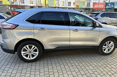 Позашляховик / Кросовер Ford Edge 2020 в 