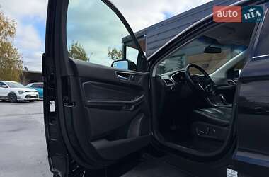 Позашляховик / Кросовер Ford Edge 2017 в  фото 28 Позашляховик / Кросовер Ford Edge 2017 в
