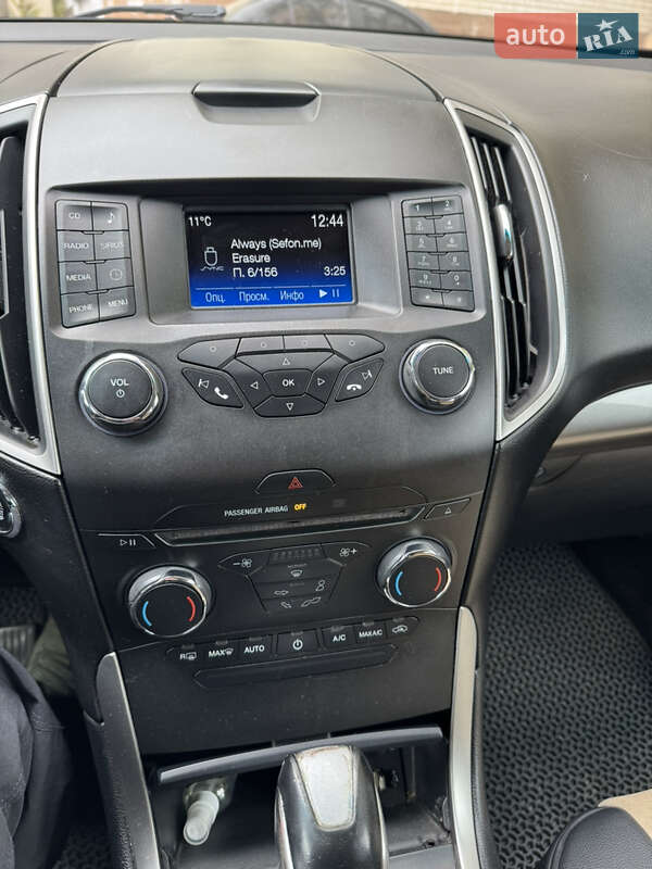 Позашляховик / Кросовер Ford Edge 2015 в Черкасах