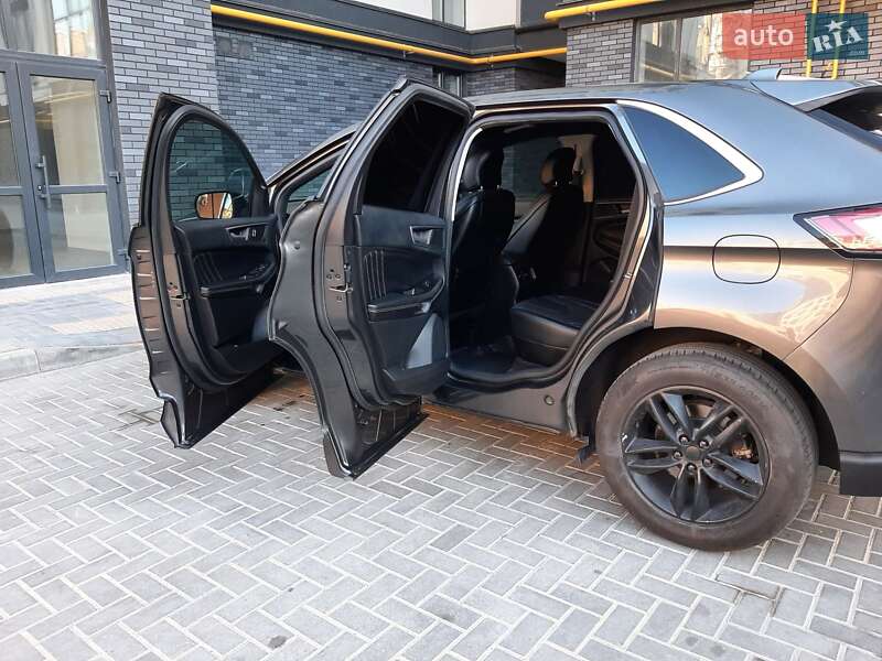 Позашляховик / Кросовер Ford Edge 2015 в Житомирі