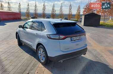 Позашляховик / Кросовер Ford Edge 2016 в 