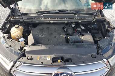 Позашляховик / Кросовер Ford Edge 2015 в  фото 12 Позашляховик / Кросовер Ford Edge 2015 в