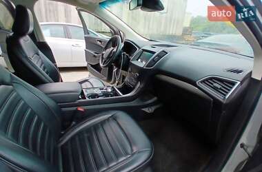 Внедорожник / Кроссовер Ford Edge 2020 в 
