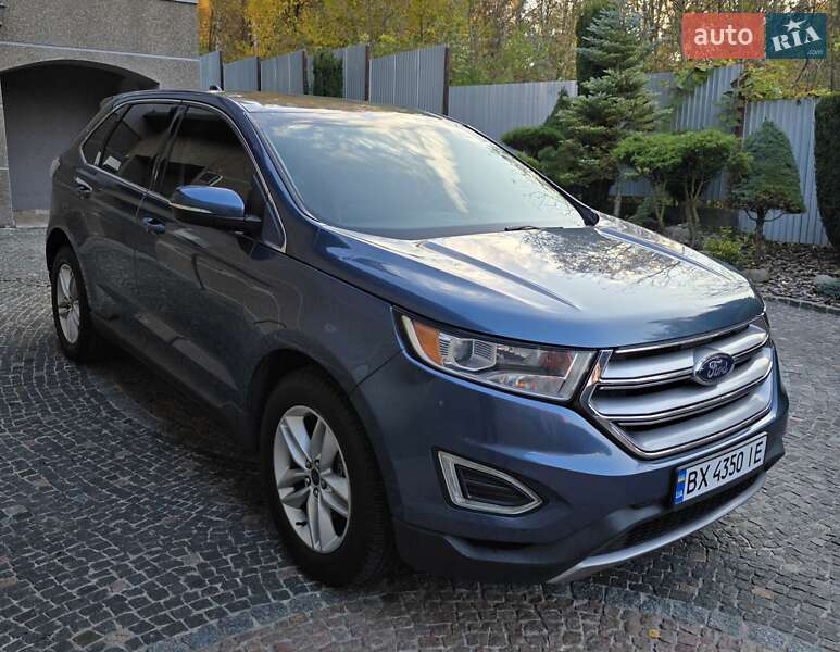 Внедорожник / Кроссовер Ford Edge 2018 в 