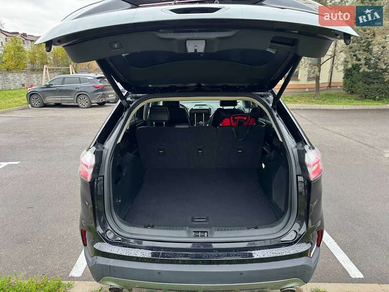 Позашляховик / Кросовер Ford Edge 2020 в Рівному