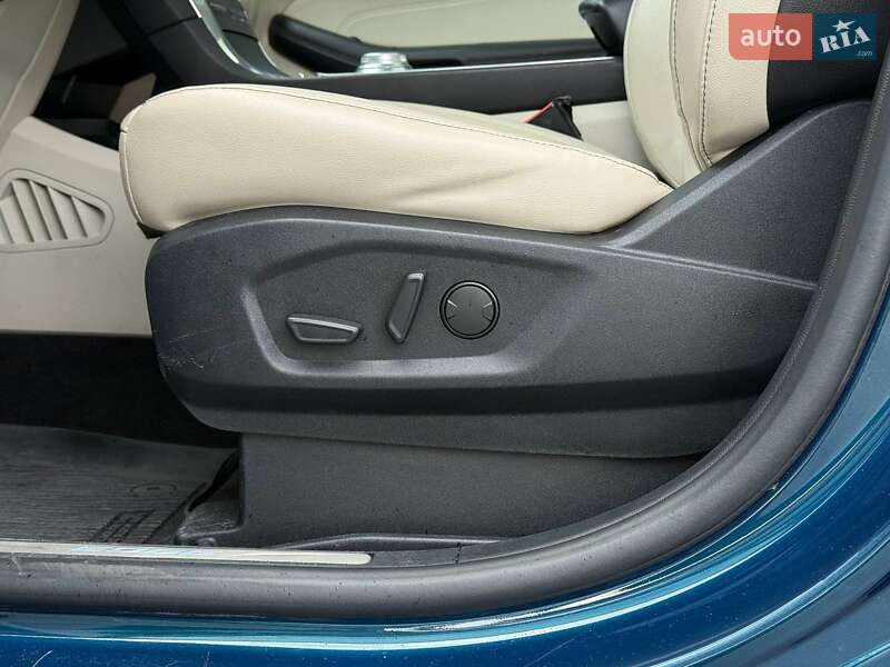 Позашляховик / Кросовер Ford Edge 2020 в Рівному