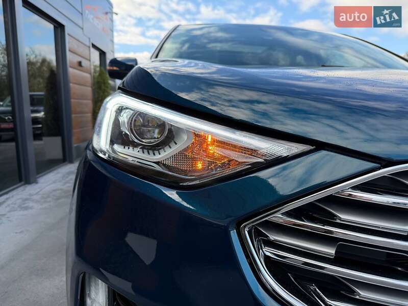 Позашляховик / Кросовер Ford Edge 2020 в Рівному