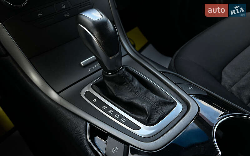 Внедорожник / Кроссовер Ford Edge 2016 в Львове