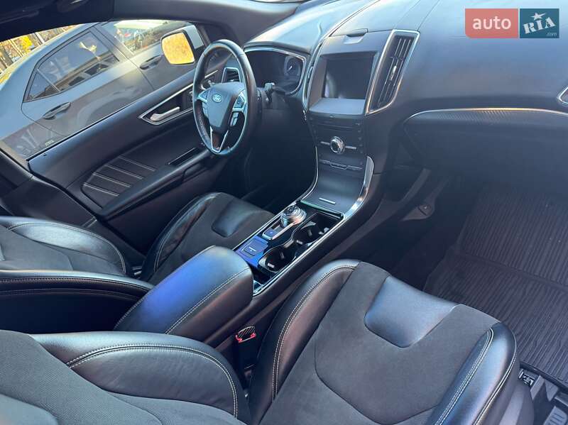 Позашляховик / Кросовер Ford Edge 2019 в Умані